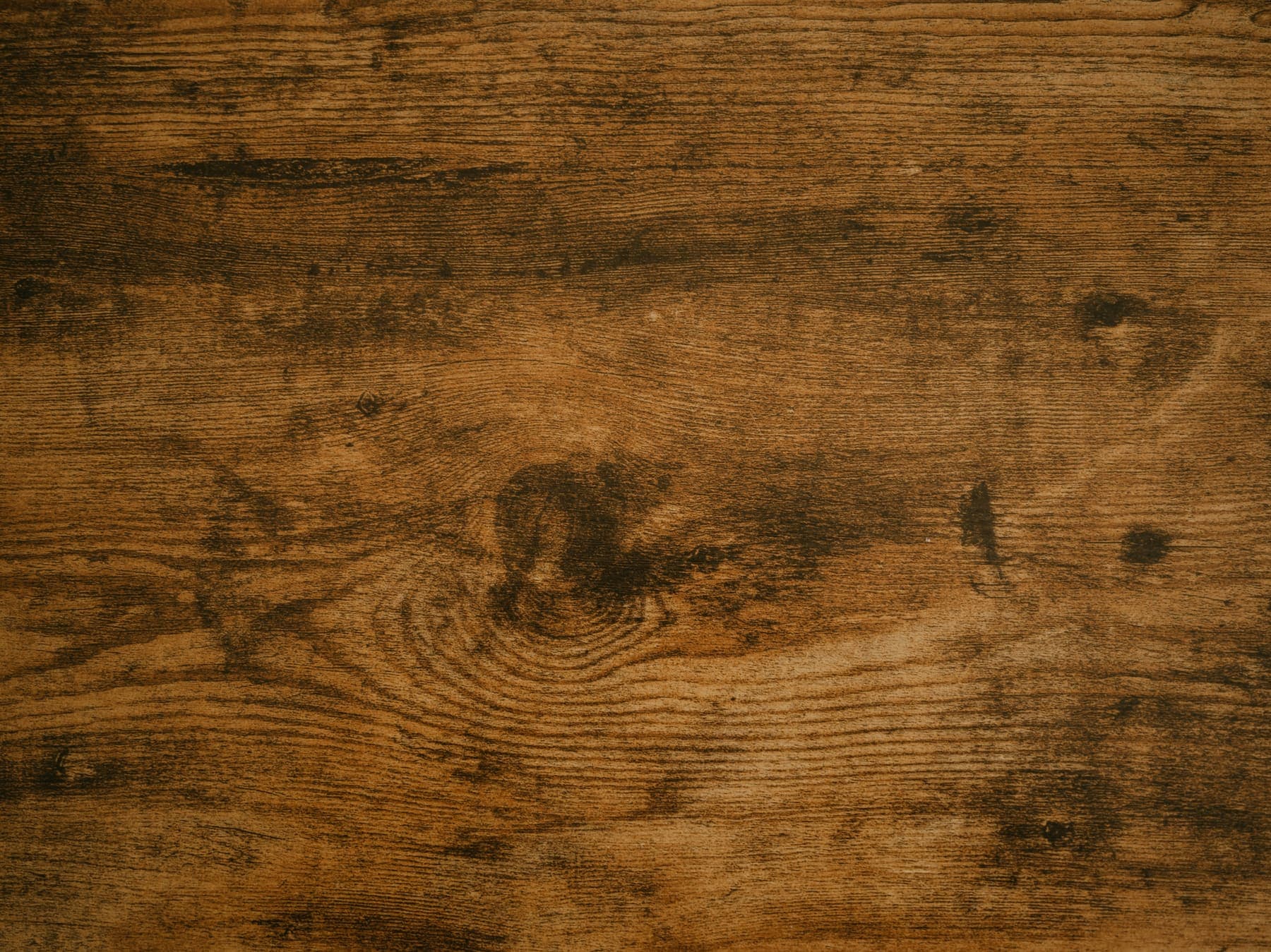 Quartersawn oak grain close-up under raking light